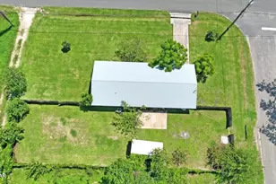 3119 W 23rd Ct, Panama City, FL 32405 - Photo 3