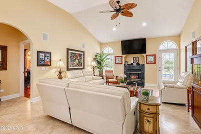 124 Beachwood Drive, Panama City Beach, FL 32413 - Photo 9