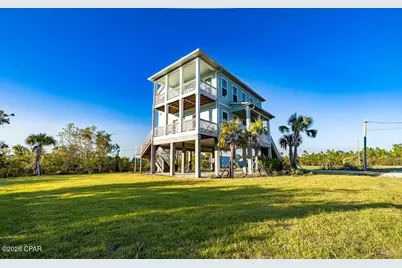 111 12th Street, Mexico Beach, FL 32456 - Photo 9