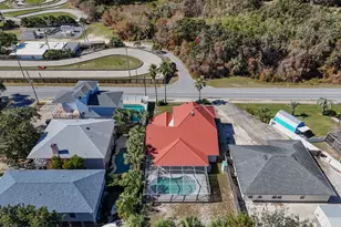 415 Nautilus St, Panama City Beach, FL 32413 - Photo 9