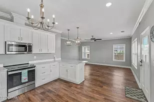 915 Twentieth St, Port Saint Joe, FL 32456 - Photo 17