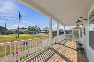 915 Twentieth St, Port Saint Joe, FL 32456 - Photo 9