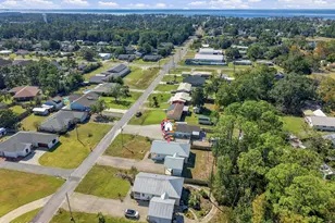 915 Twentieth St, Port Saint Joe, FL 32456 - Photo 41
