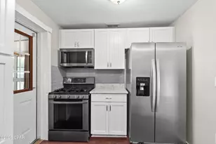 1033 Mc Clelland Ave, Port Saint Joe, FL 32456 - Photo 9