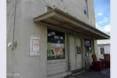 129 S Waukesha Street, Bonifay, FL 32425 - Photo 1