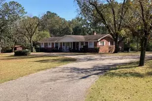 655 Son-In-Law Rd, Bonifay, FL 32425 - Photo 1