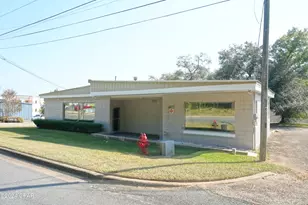 4471 Clinton St, Marianna, FL 32446 - Photo 1