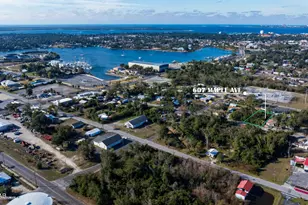 607 Maple Ave, Panama City, FL 32401 - Photo 1