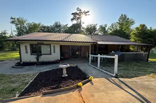 3109 Union Hill Rd, Marianna, FL 32446 - Photo 1