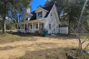 4100 Dunford Cir, Chipley, FL 32428 - Photo 1