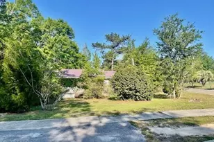 1972 Lockey Ave, Sneads, FL 32460 - Photo 1