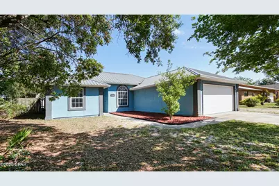 558 N Lakeshore Drive, Panama City Beach, FL 32413 - Photo 1