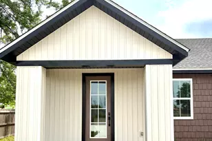 2328 E 19th Pl, Panama City, FL 32405 - Photo 1