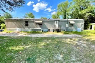 2820 Barnes St, Marianna, FL 32448 - Photo 1