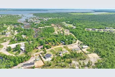 552 Hickory Bluff Drive, Southport, FL 32409 - Photo 1