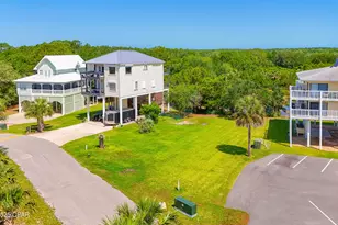 26 Sea Breeze Dr, Crawfordville, FL 32327 - Photo 1