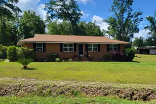 4881 Tall Pine Dr, Marianna, FL 32446 - Photo 1