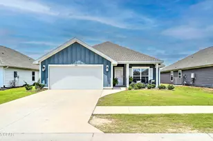 279 Bayou Bend Ln, Callaway, FL 32404 - Photo 1