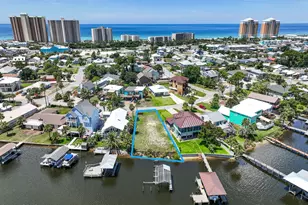 7204 S Lagoon Dr, Panama City, FL 32408 - Photo 1