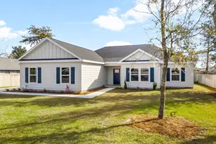 6108 Lake Dr, Panama City, FL 32404 - Photo 1