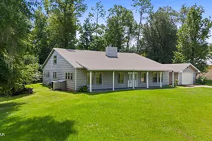 4708 The Oaks Dr, Marianna, FL 32446 - Photo 1