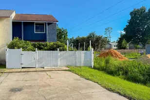 3900 Venetian Cir, Panama City, FL 32405 - Photo 1