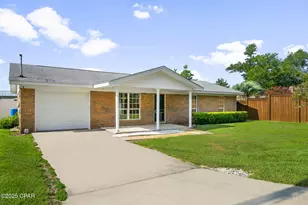 5916 Lake Dr, Panama City, FL 32404 - Photo 1