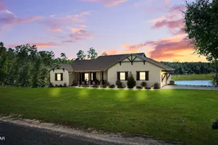 5080 Pine Ridge Dr, Chipley, FL 32428 - Photo 1