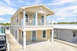 14 Dolphin Ln, Panama City Beach, FL 32408 - Photo 1