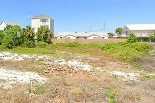 000 Long John Dr, Panama City Beach, FL 32408 - Photo 1