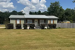 6934 Florida St, Grand Ridge, FL 32442 - Photo 1