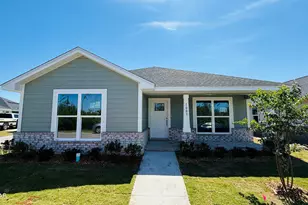 1003 Bayou St, Panama City, FL 32404 - Photo 1