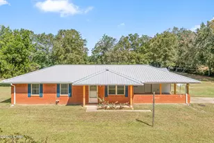 762 Triangle Dr, Graceville, FL 32440 - Photo 1