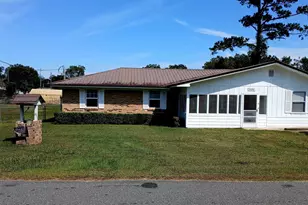 2080 Gorrie Ave, Sneads, FL 32460 - Photo 1