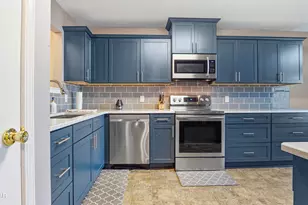 2520 Sarasota Ln, Panama City, FL 32405 - Photo 1