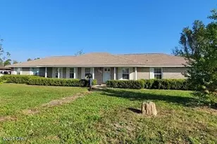2512 W 27th St, Panama City, FL 32405 - Photo 1