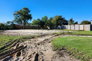 903 Garden Club Dr, Panama City, FL 32401 - Photo 1