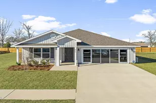 8395 Pk Pl Dr, Panama City, FL 32404 - Photo 1