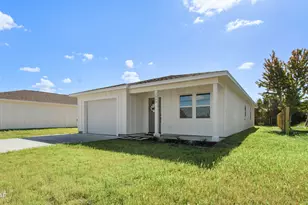 2402 E 16th Ct, Panama City, FL 32405 - Photo 1