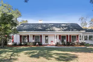 1060 8th Ave, Graceville, FL 32440 - Photo 1