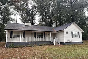 5853 Catalina Ln, Greenwood, FL 32443 - Photo 1