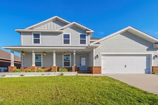 310 Confidence Wy, Southport, FL 32409 - Photo 1