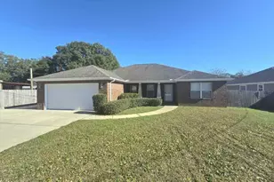 19 Flamenco St, Mary Esther, FL 32569 - Photo 1