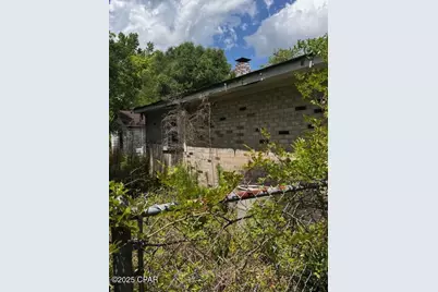 914 8th Avenue, Graceville, FL 32440 - Photo 1