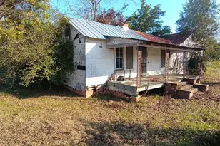 5176 Albernathy St, Greenwood, FL 32443 - Photo 1