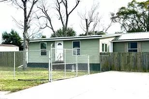 3202 E 2nd Pl, Panama City, FL 32401 - Photo 1