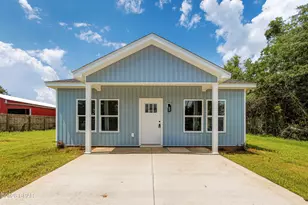 7521 Walker Dr, Panama City, FL 32404 - Photo 1