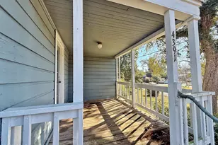 4391 Florence Dr, Marianna, FL 32446 - Photo 1