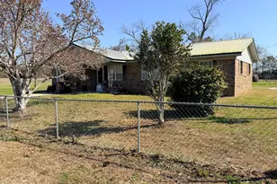 2270 Jarmon Ln, Marianna, FL 32448 - Photo 1