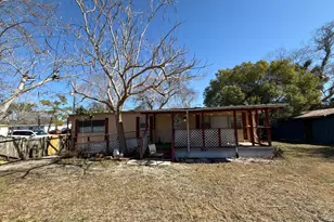 8607 Estrella St, Panama City, FL 32408 - Photo 1